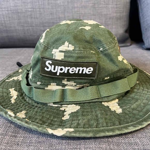 Supreme Camo Bucket Hat -  M/L - Picture 1 of 4